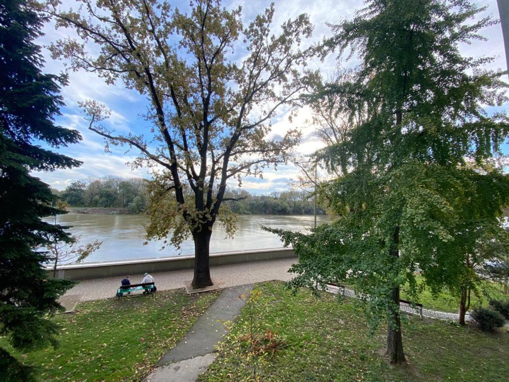 Hip Riverview Bestern Szeged Exterior photo